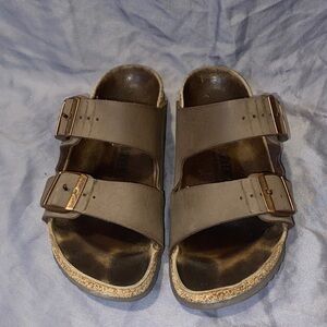 Woman’s Birkenstock Sandals Size 9.5